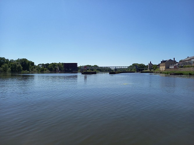 Panorama de la confluence des cours d'eau - Decize