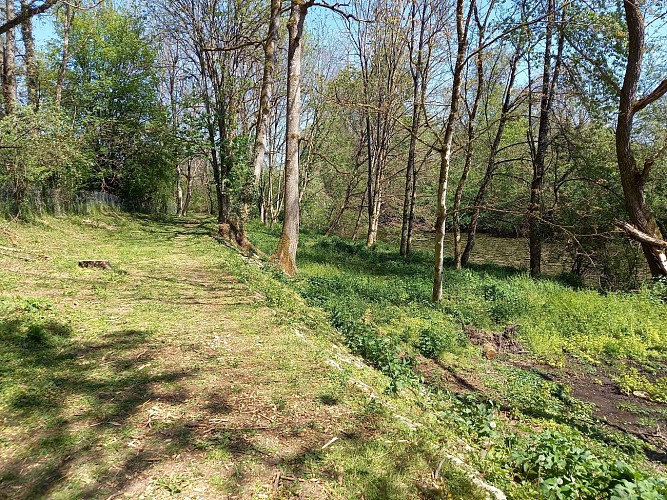 Sentier du Gour des Fontaines - Sougy-sur-Loire