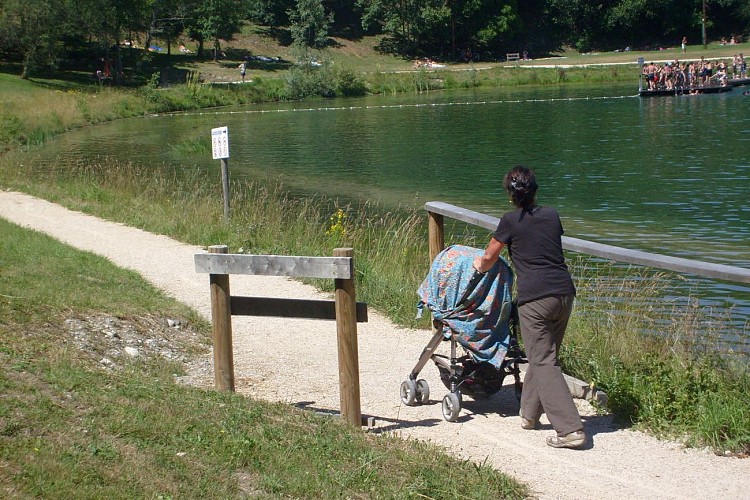 Easy-going walk: /The Chéran's Isles