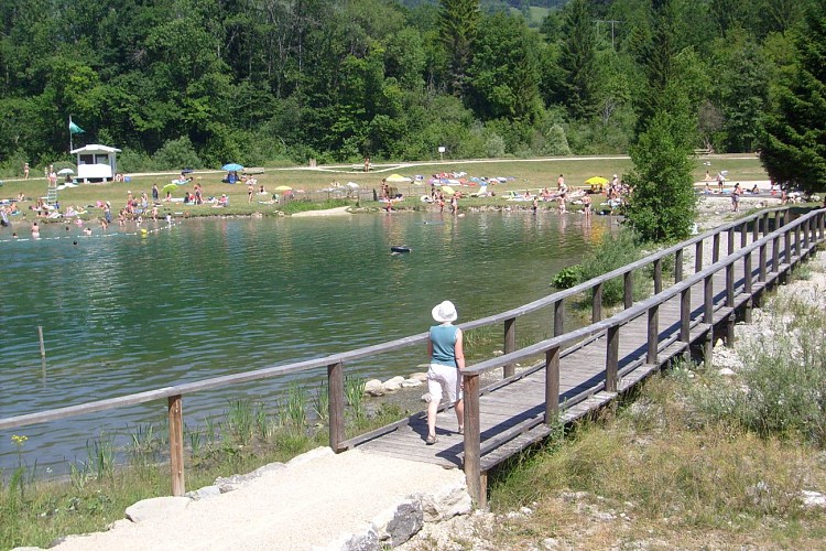 Easy-going walk: /The Chéran's Isles