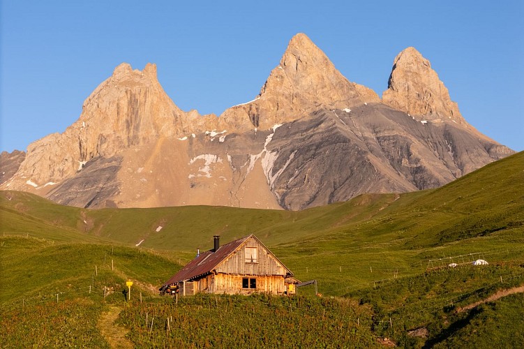 Étape Entraigues - Chalet du Perron