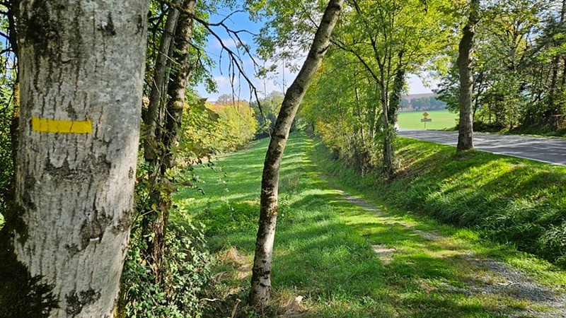 Sentier de Yole à Yot