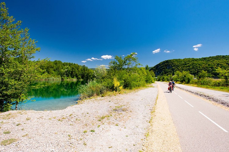 Via Grand Colombier : voie verte en bord de Rhône_Culoz-Béon