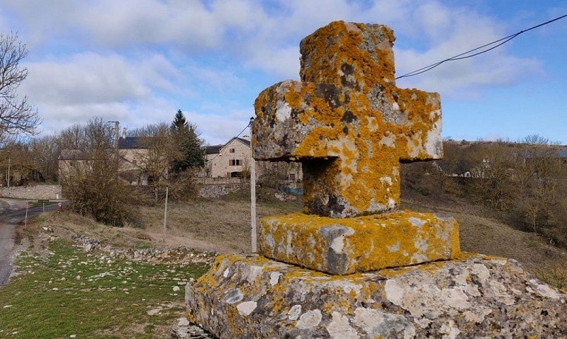 La croix des Mazes