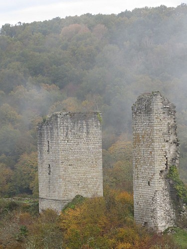 12 GOULLES - Les tours de Carbonnières (3)_4