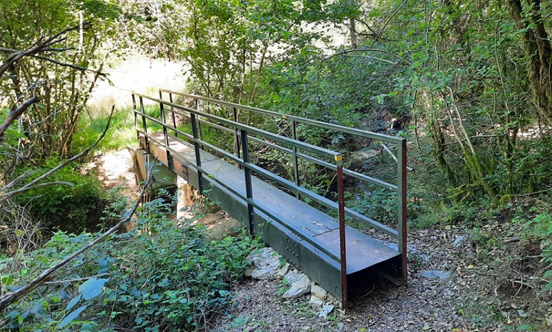 Aménagement pour franchir le ruisseau