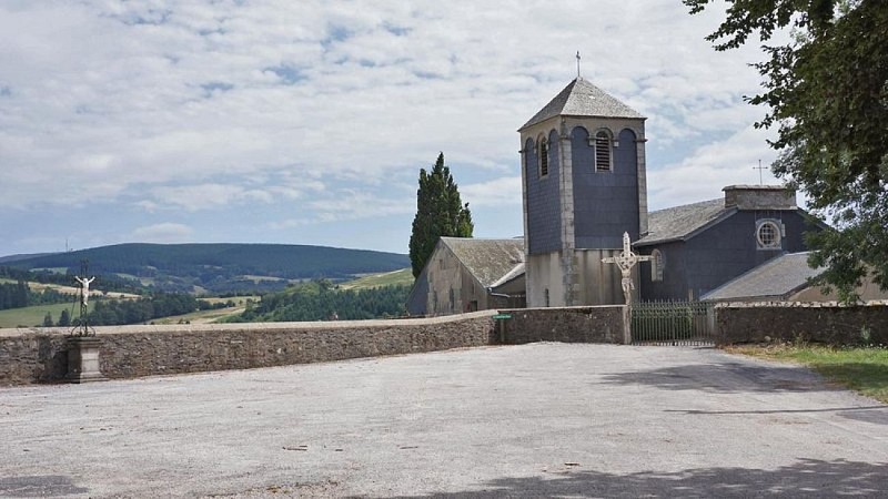 Eglise Saint Pierre des Plots