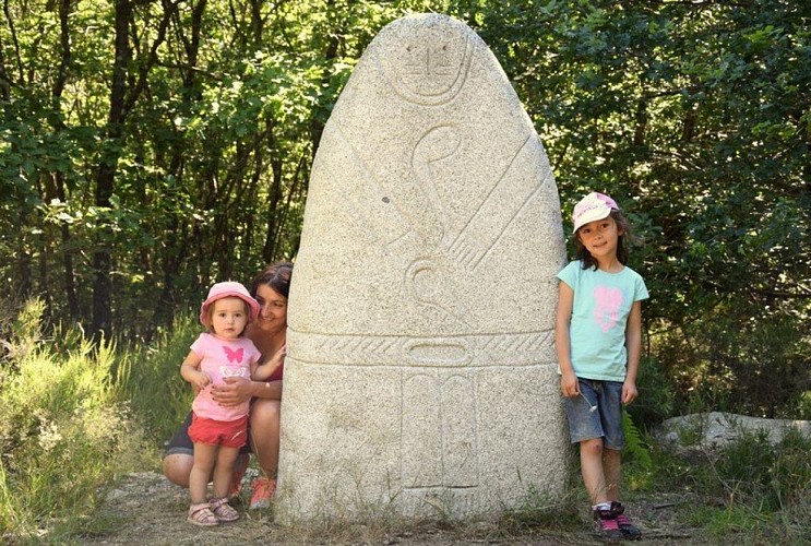 Statues menhirs sur le sentier des immortels Sidobre