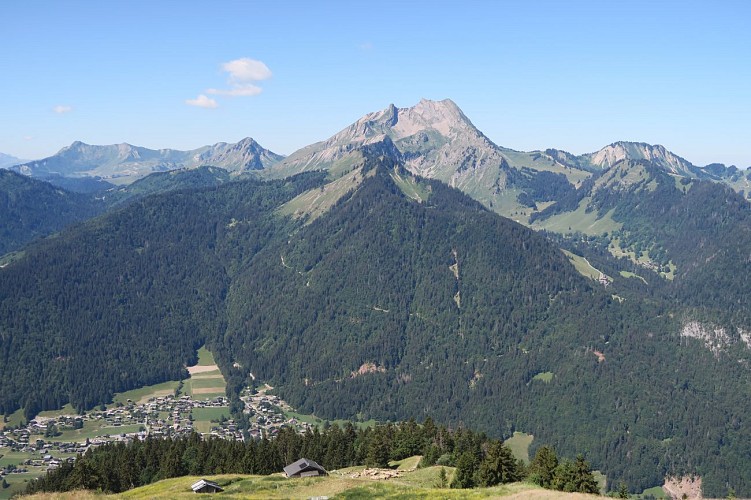 Randonnée pédestre : la Pointe de Nantaux_Saint-Jean-d'Aulps