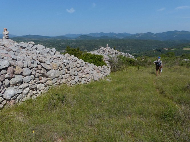 Mur en pierre sèche