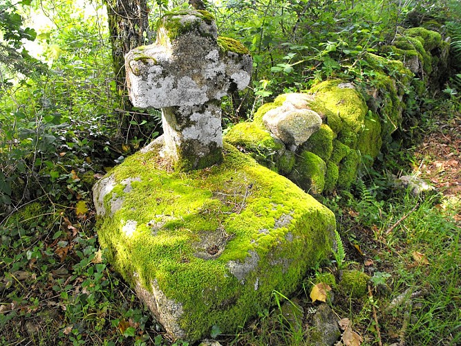 aaJABREILLES LES BORDES Croix Chavannat © CBC (2)