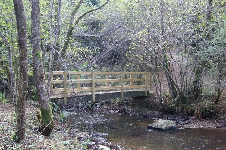 Passerelle Sombre