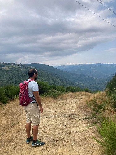Pose en haut de la crête après Segueren