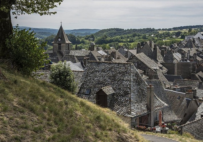 Les toits de lauzes de Mur-de-Barrez
