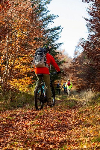 Station du Bouyssou, Le petit tour - VTT n°12 bleu