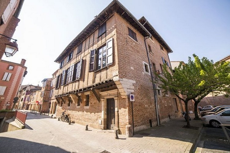 Place du Tribunal Albi