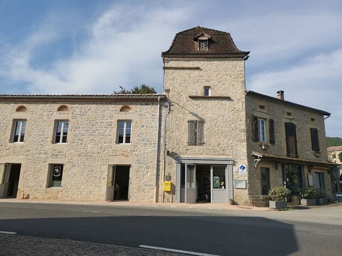 Epicerie-bar et bureau d'accueil touristique de Milhars