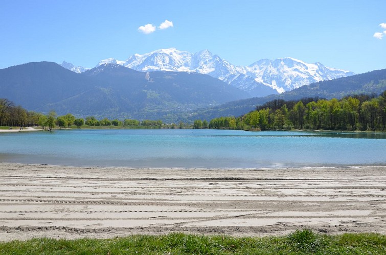 Banks of the Arve and Lac de Passy_Passy