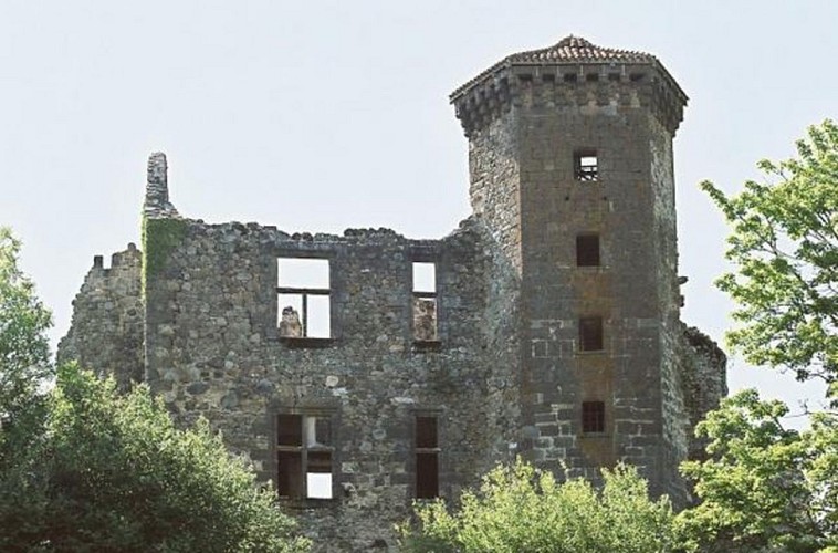 PR Le château de Branzac - 7 kms