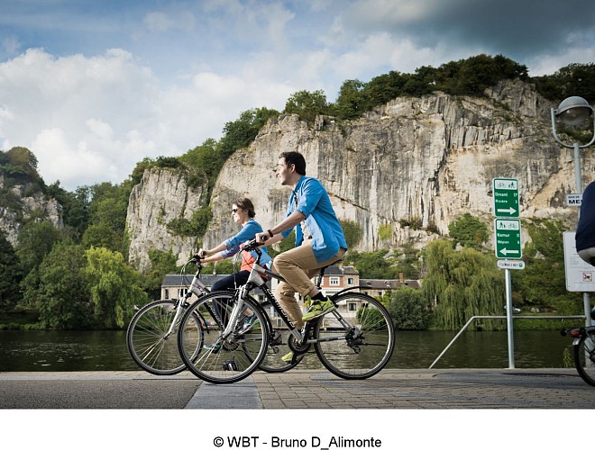 La Meuse à Vélo en Wallonie - de Namur à Dinant