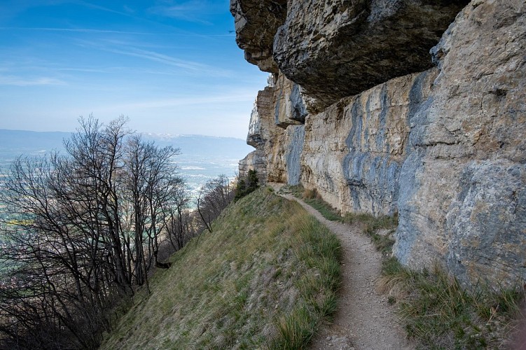 Geologisch wandelpad van de grot van Orjobet