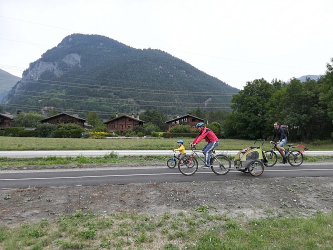 Cycling loop: Versant du Soleil