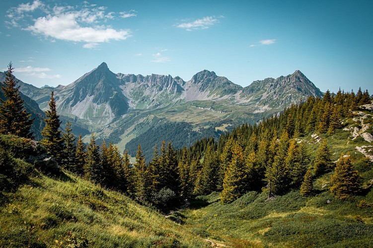Tré la Tête Mountain Refuge hike_Les Contamines-Montjoie