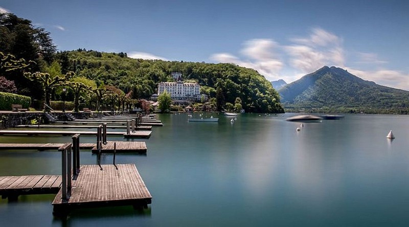 Tour of Lac d’Annecy. Refuge de Pré vérel - Col de Bluffy (630 m) / Menthon Saint Bernard (480m) . Stage 5.
