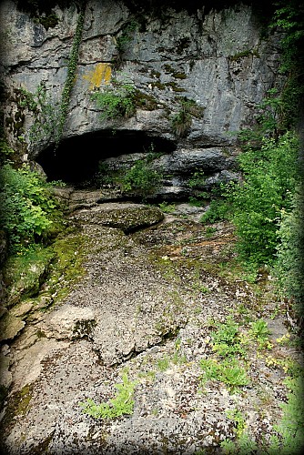 Lescheraines mountain bike loop - Prérouge Cave and Pont du Diable (bridge)