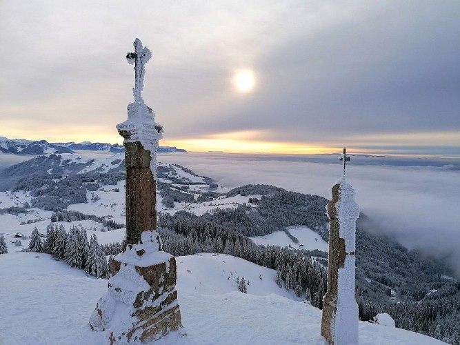 Hiking track - The summit of Miribel_Bogève