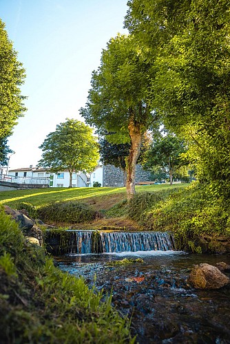 Entre les bourgs_Sayat