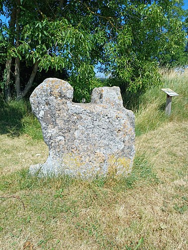 La pierre sanglante_Saint-Genès-du-Retz