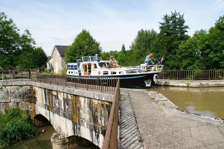 Pont-Canal-Mingot