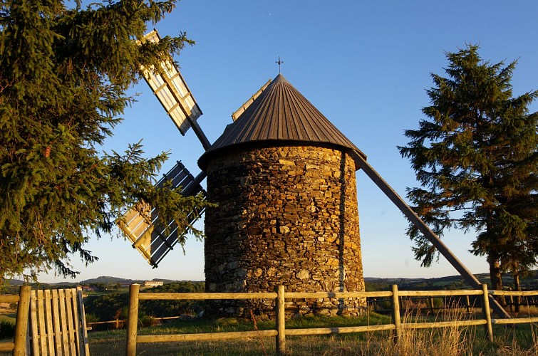 Moulin à tous vents