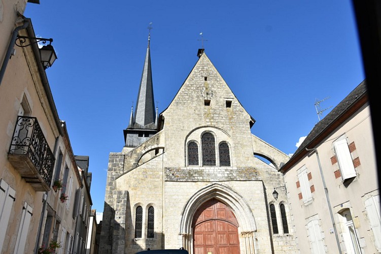 Ouzouer sur Trézée - église St Martin - 1er août 2018 - OT Terres de Loire et Canaux - IRémy (39)