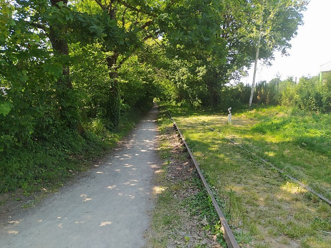 AMBRIERES LES VALLEES - Circuit Le Gué de Gênes