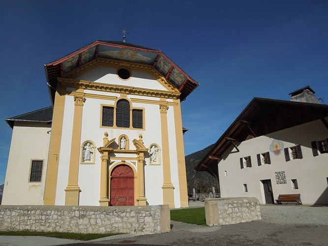 Eglise Saint-Nocolas de Vé