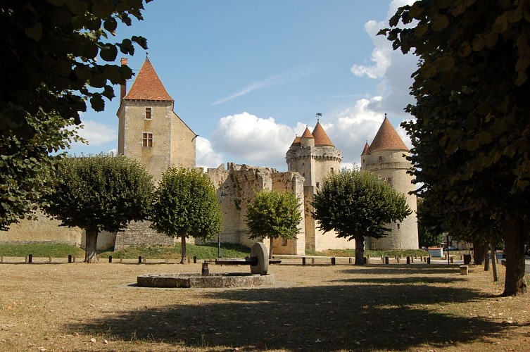 Château de Blandy-Les-Tours