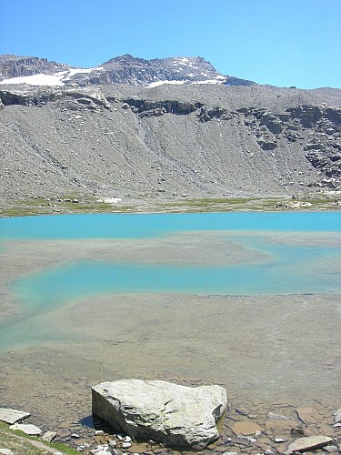 Lac Carro