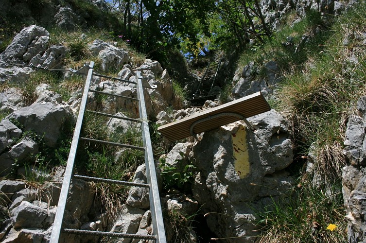 Route Walk Hike To The Dent Du Chat From The Col Du Chat La Chapelle Du Mont Du Chat