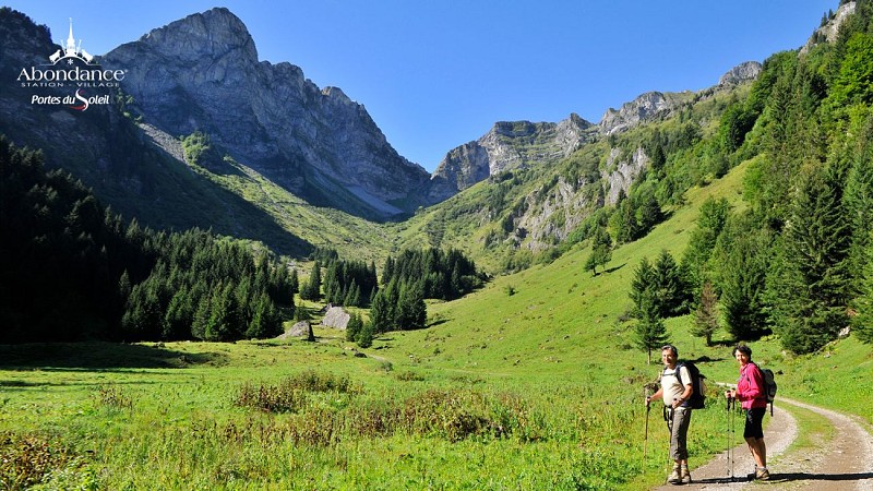Walking route: Lac des Plagnes and Lac de Tavaneuse round trip