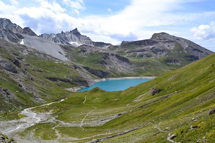 Réserve Naturelle et lac de la Grande Sassière