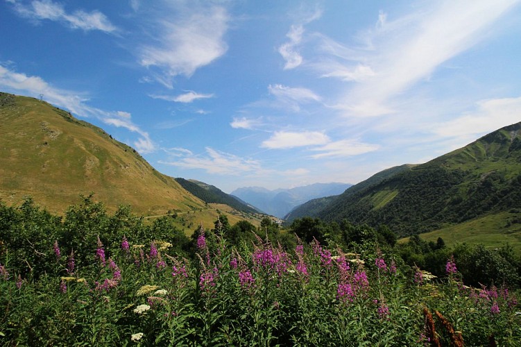 Vue de la boucle du Col de la Madeleine,