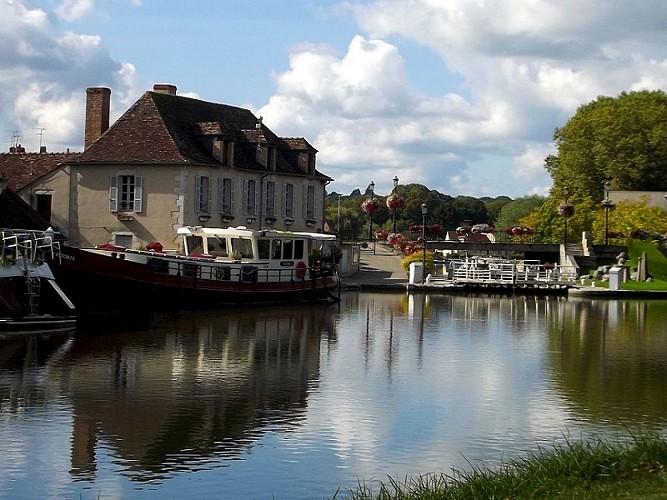 Briare - Capitainerie - 20 septembre 2017 - OT Terres de Loire et Canaux - I Rémy (6)
