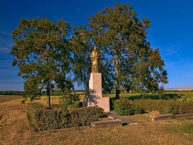 Vierge à l'enfant, nord-est de Villers-Laquenexy