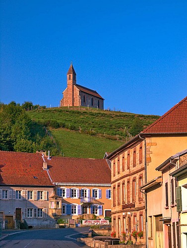 Village de Saint-Quirin et la haute-chapelle
