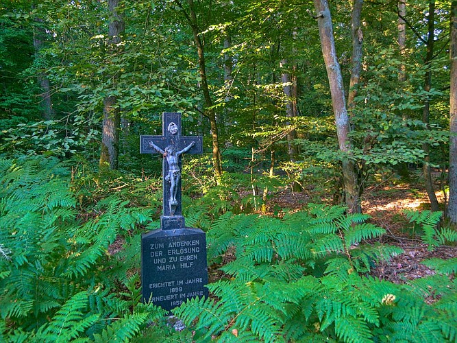Calvaire en forêt
