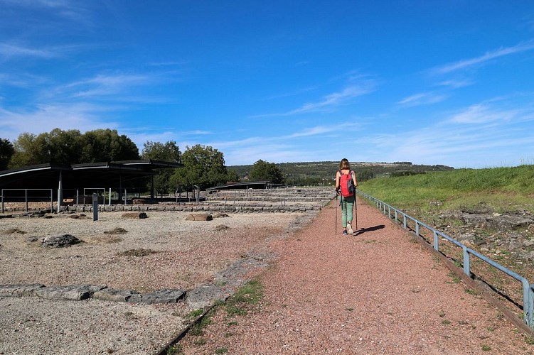 Sur les Rives de l'Histoire