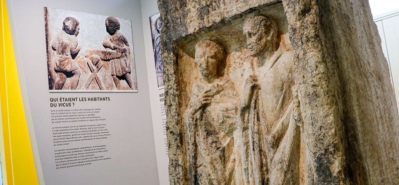 Sur les Rives de l'Histoire