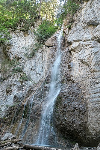 La cascade Sur Bayard - La Chapelle d'Abondance